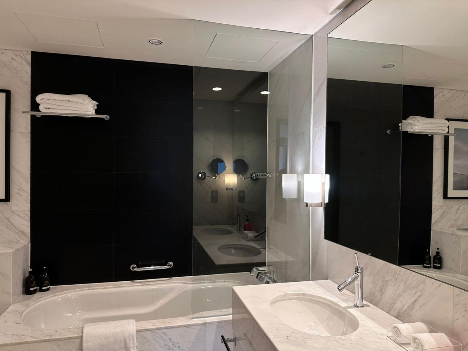 Durrani Homes - Mall Fashion Avenue Apartment Dubai